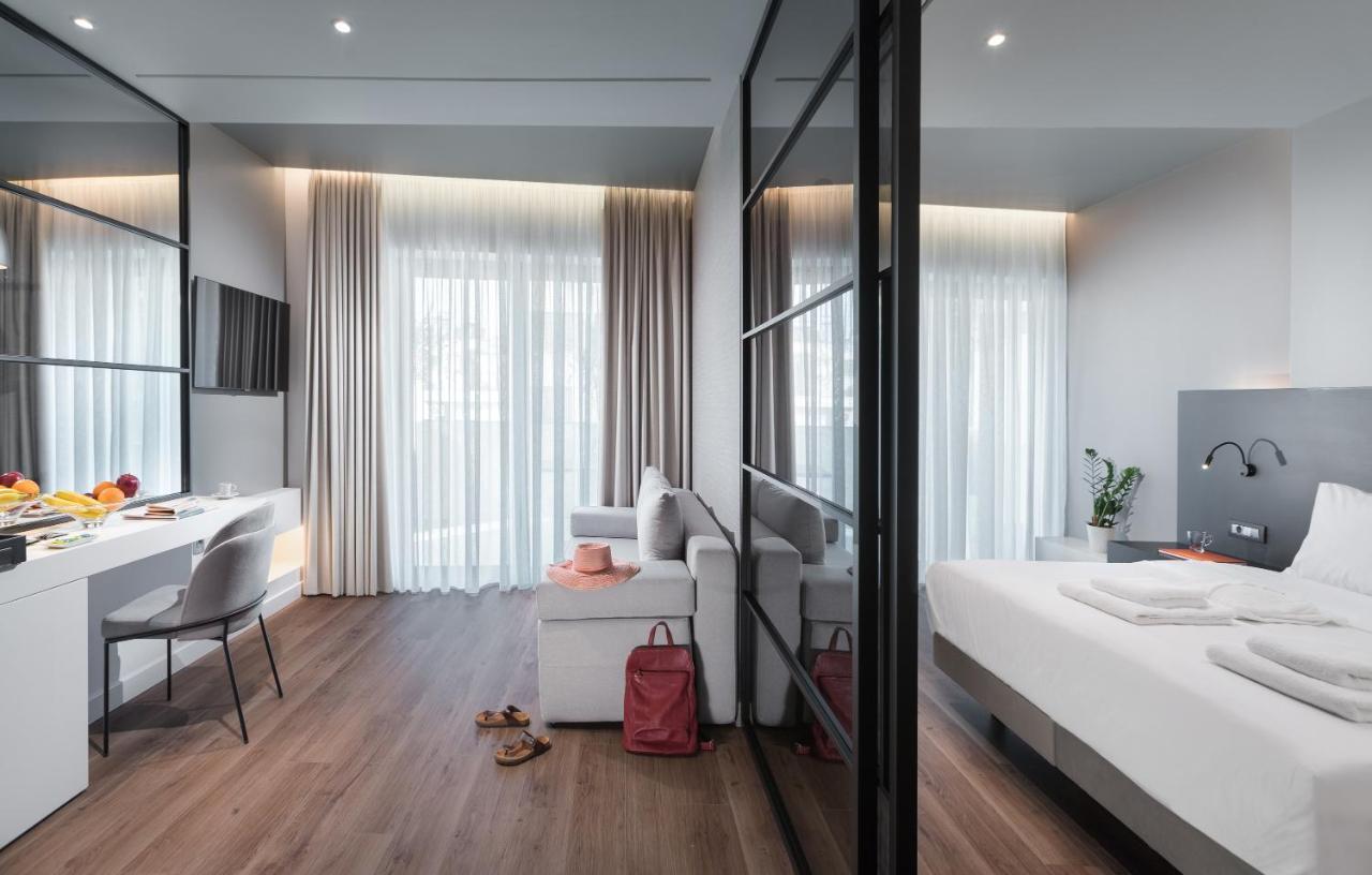 Ivis 4 Boutique Hotel 아테네 외부 사진