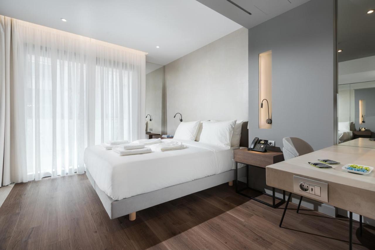 Ivis 4 Boutique Hotel 아테네 외부 사진