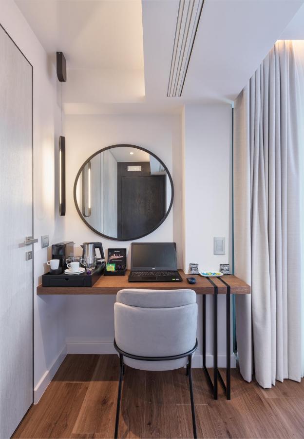 Ivis 4 Boutique Hotel 아테네 외부 사진