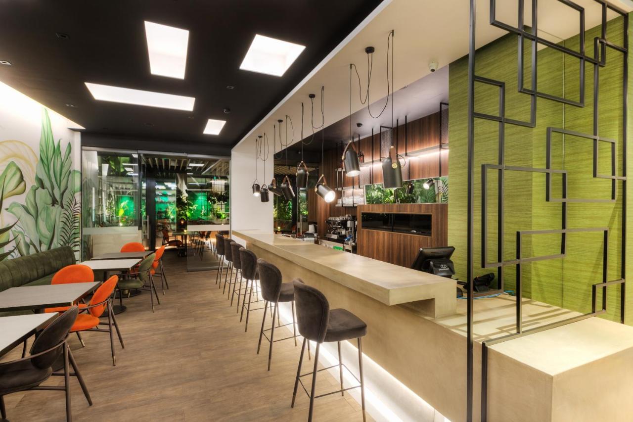 Ivis 4 Boutique Hotel 아테네 외부 사진
